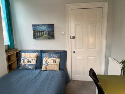 Guildford: Double Rooms Stoke Rd Central Main Photo