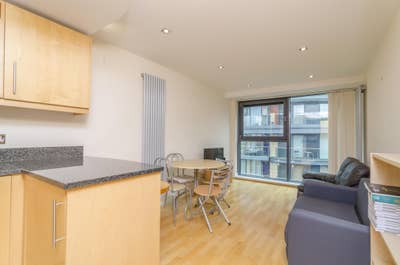 🏡 Modern Apartment- Fully Furnished  Main Photo