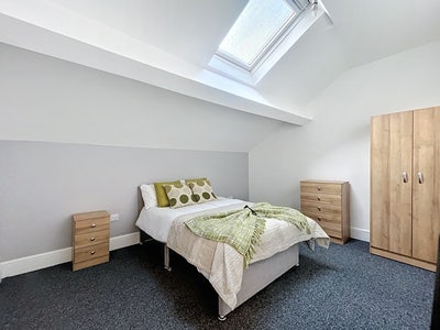 Double Room Available - Sheffield Road Main Photo