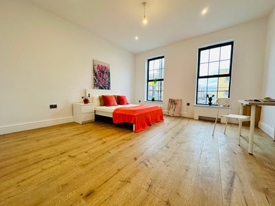 ❤️Huge Double Room ❤️ Close to Central Main Photo