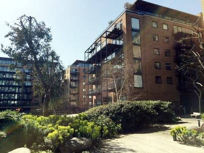 Stunning Bright Double Room Near Limehouse/Bank Main Photo