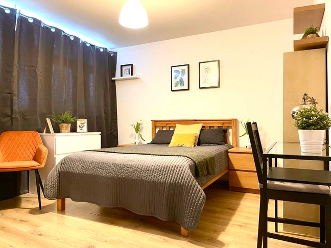 Putney Heath, cleaning service twice a week  Main Photo