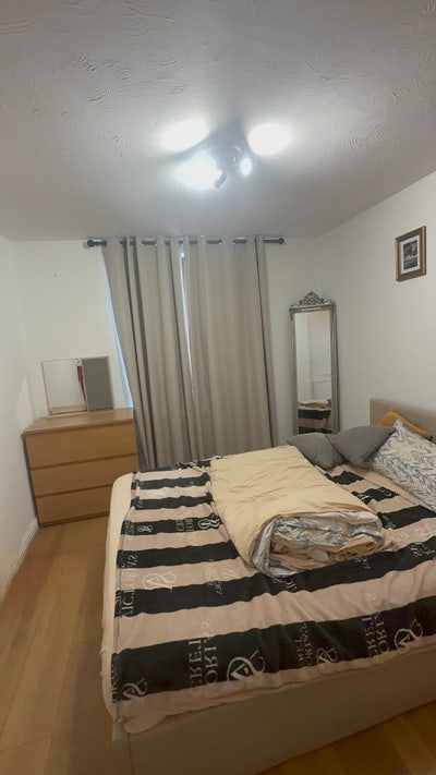 Double bedroom Stratford E15 Main Photo
