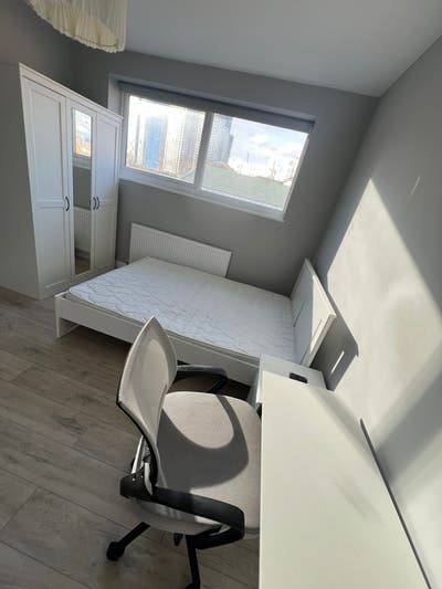  1 Spacious ENSUITE in Canary Wharf   Main Photo