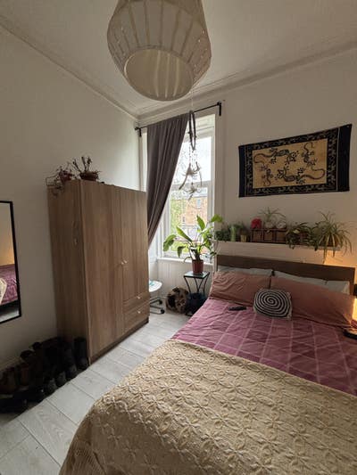 One Bedroom available in a 2 bed flat  Main Photo