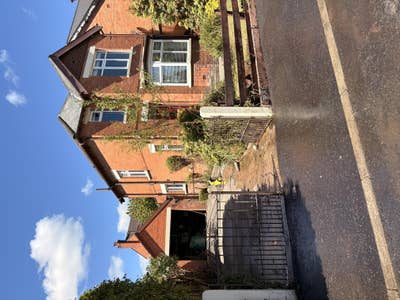 Detached house near Cavehill country park Main Photo