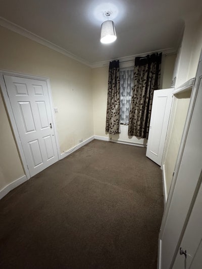 Double room available immediately  Main Photo