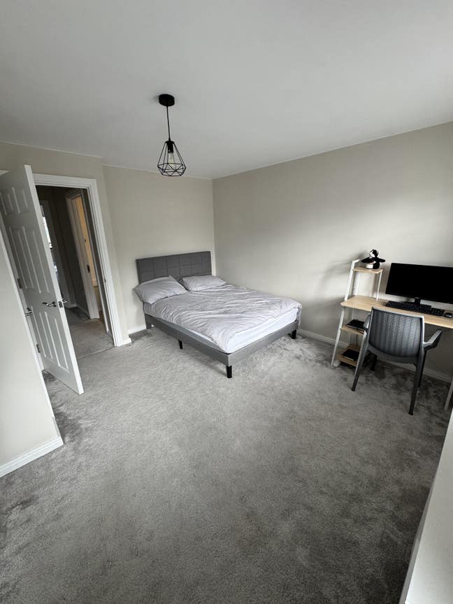 Double Room for Rent Main Photo