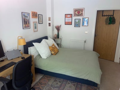Double Room with Ensuite in Haggerston :) Main Photo