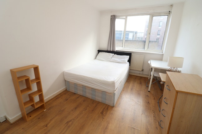 Large Room - Zone 1 Shoreditch - Premium Area Main Photo