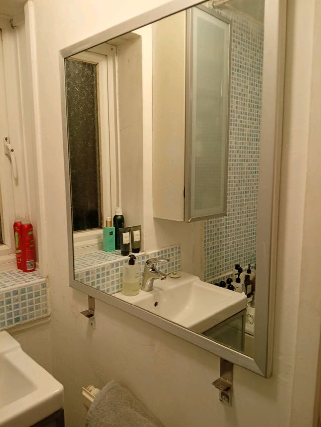 Large Double Room  Main Photo