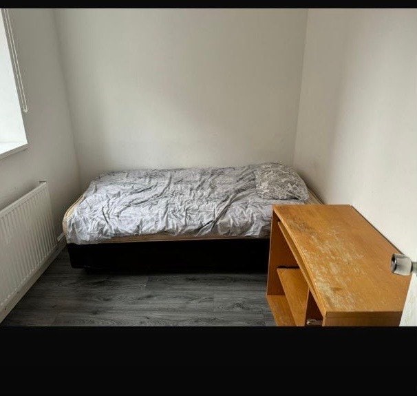 Modern Room in Shelton – Bills & WiFi Included Main Photo