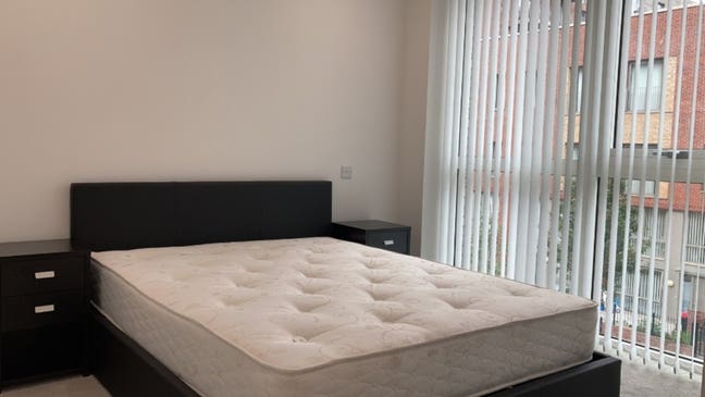2 bedroom flat to rent on Coster Avenue, London Main Photo