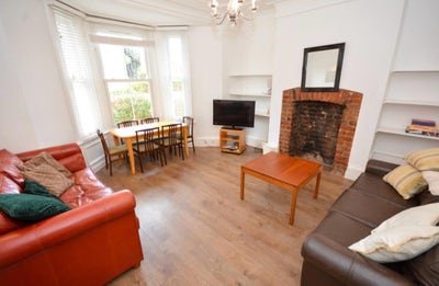 Contemporary Student House In The Heart of Jesmond Main Photo
