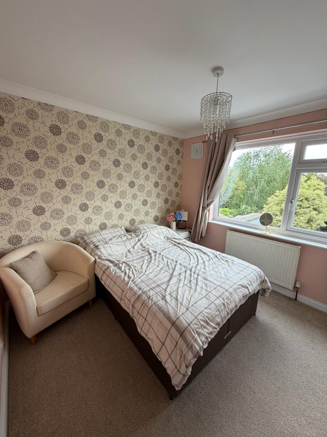 Double Room furnished - city centre location Main Photo