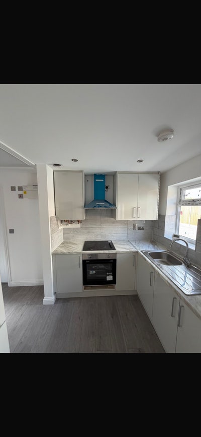 Beautiful two bedroom bungalow to rent Main Photo