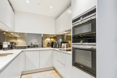 En-suite Double Room-2 bed apartment in Wandsworth Main Photo