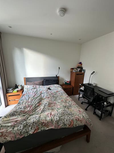 Modern Ensuite Double Room - East Vilage Stratford Main Photo
