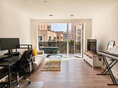 Beautiful 1-Bedroom Apartment | Bills Included | 3 Main Photo