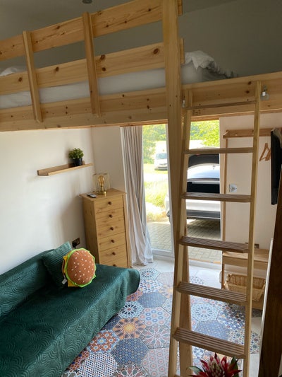 Studio flat bills included  Main Photo