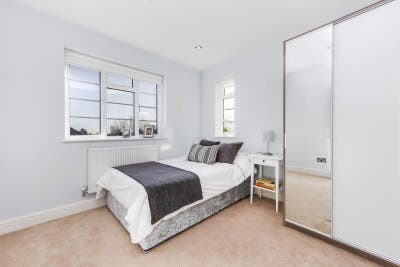 Park Royal Double Bedroom Main Photo