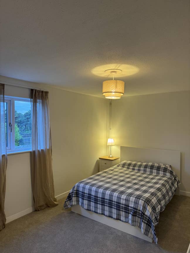 &pound;600 PCM - private double room available now Main Photo