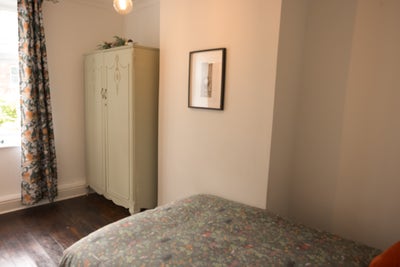 Lodger Wanted – Double Room in Friendly  Home  Main Photo
