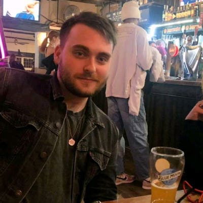 looking for house/flatmate to find place together  Main Photo