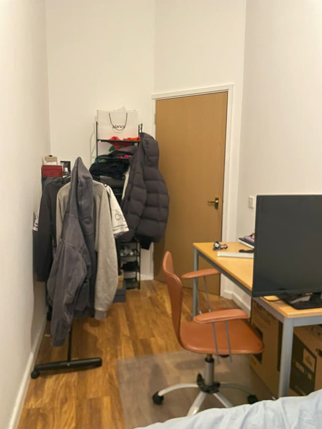 Single Room Available  Main Photo