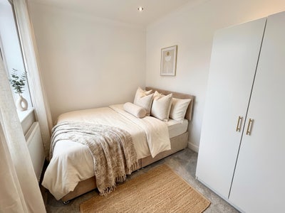 Luxe Rooms (2) - 5 mins to Tube & Shops! Offer Now Main Photo