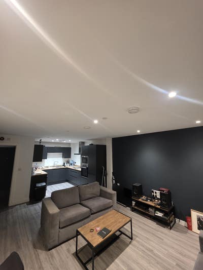 Tenancy takeover - Large Room is Duplex Flat Main Photo