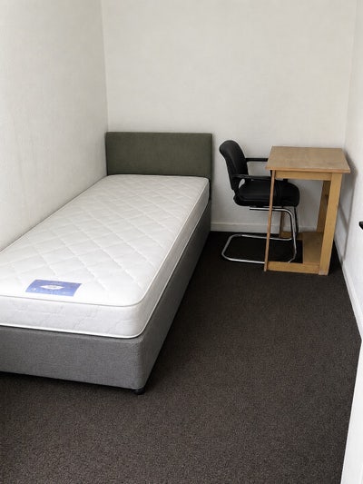 Single room for rent Main Photo