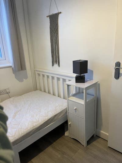  Female Only – Single Occupancy Room Available Main Photo