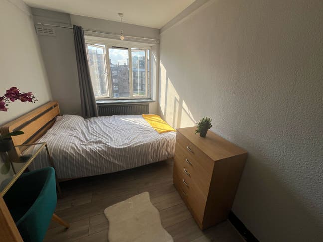✨ Cozy Room Near Whitechapel Station 🚆 Main Photo