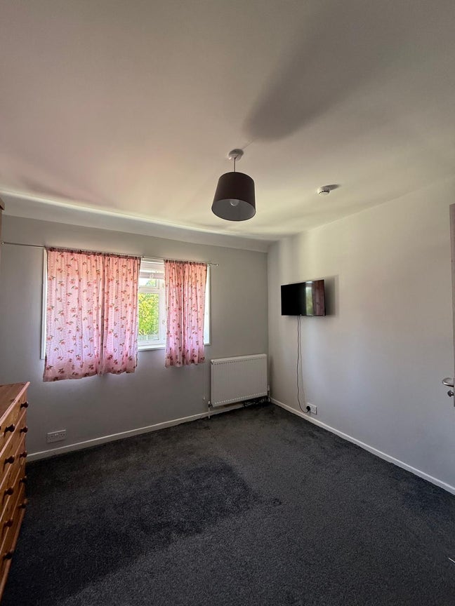 Two double rooms—couples welcome - bills included Main Photo