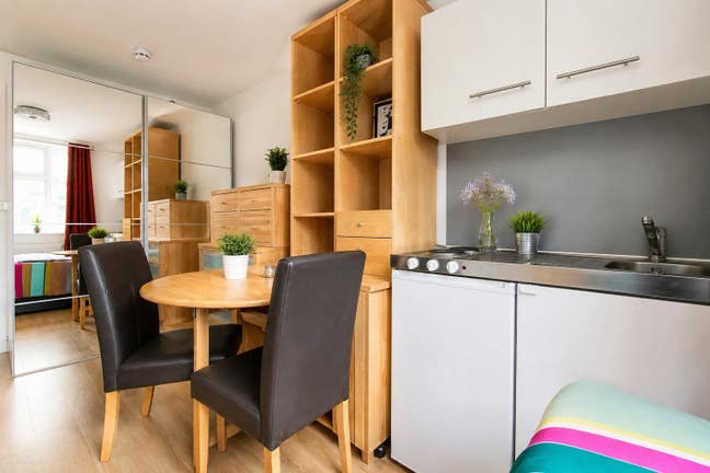 Lovely Self Contained Studio Near Golders Green Main Photo