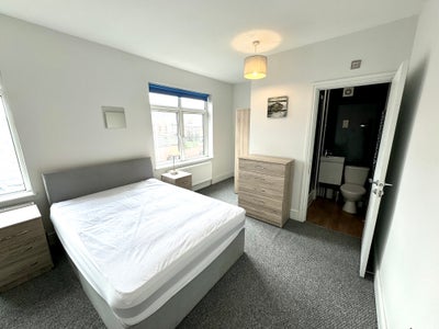 Four bed Student accommodation Trent road Main Photo