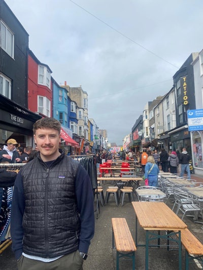 Looking for room / new housemates in SW London  Main Photo