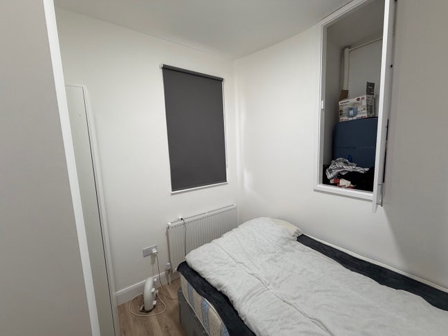 Room Available in Harrow Main Photo