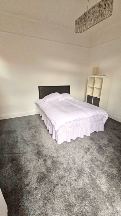 Large double room in Willesden Green  Main Photo
