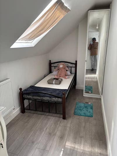 Cozy and Spacious Double room for rent in E17  Main Photo