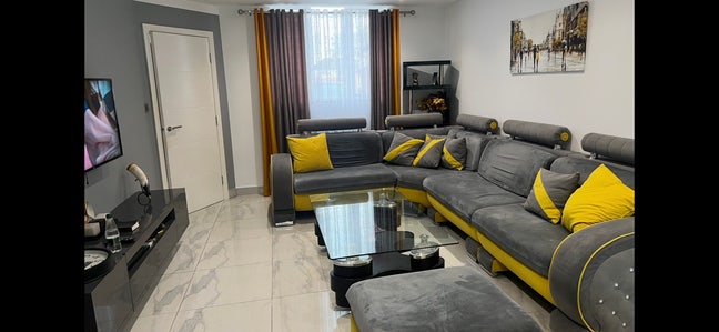 Beautiful & modern 6 bedroom house in Sk3  Main Photo