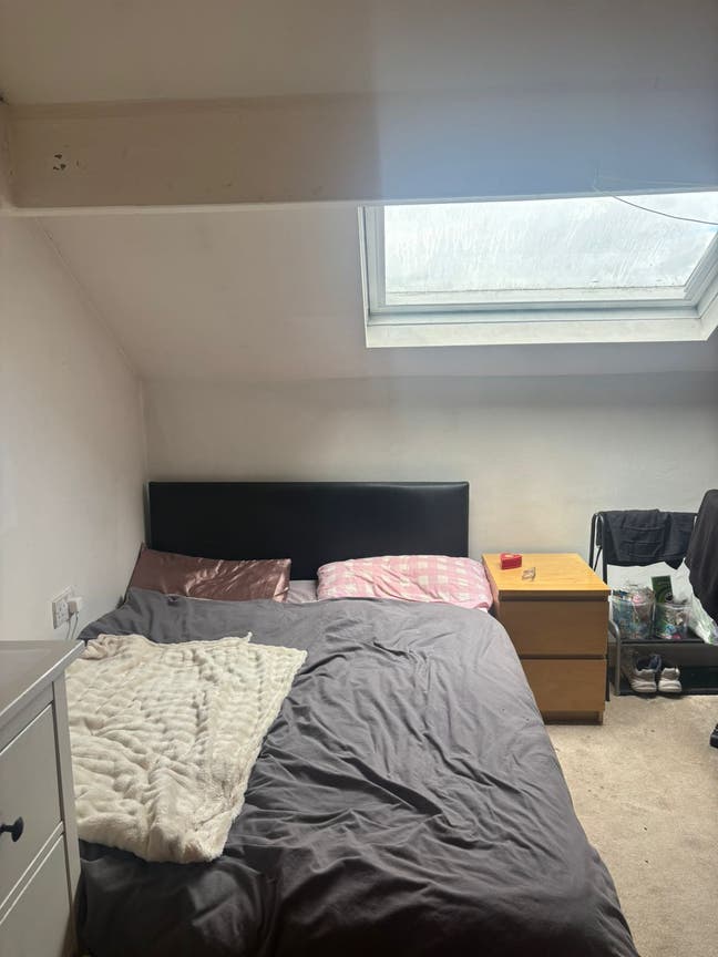Spacious Room Available in 4BHK House – &pound;440 Bills Main Photo