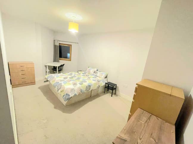 Modern Built - E14 🏠 Poplar / Langdon Park Zone 2 Main Photo