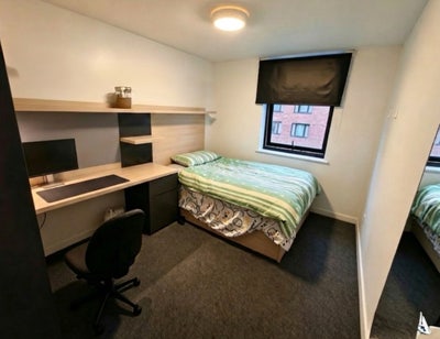 West Village Double room ensuite - Bills included Main Photo