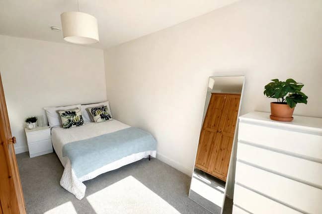 6-Bed Student House – All Bills Included Main Photo