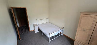 One large double Room &pound;650pm, incl all bills Main Photo