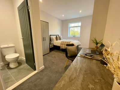 🤩 New Ensuite Rooms • No Deposit Option (84Wr) Main Photo