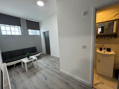 1 bedroom flat to rent in Edgware(HA8) Main Photo
