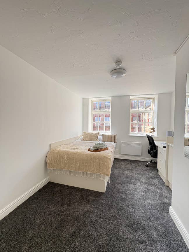 Premium Student Room | Truro Works  | Sheffield Main Photo